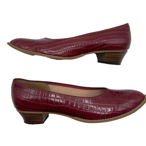 Vintage QualiCraft Casualets Red Crocodile Embossed Block Heels Pumps Size 9 - Picture 10 of 16